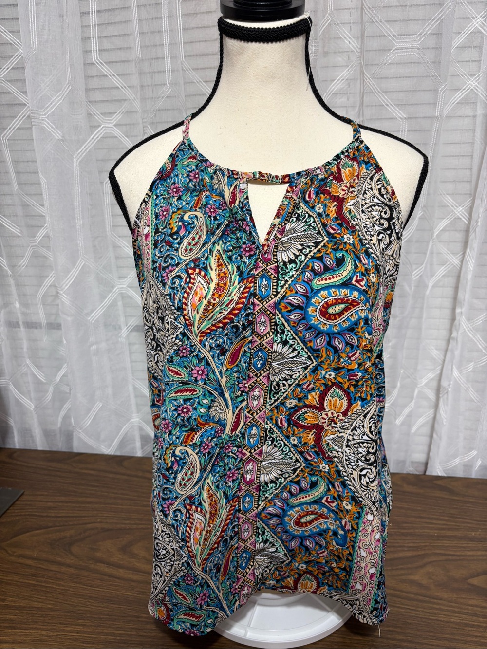 Charm di Sang Med Sleeveless Paisley Halter Neck Top - Multicolor 19 p2p 23L